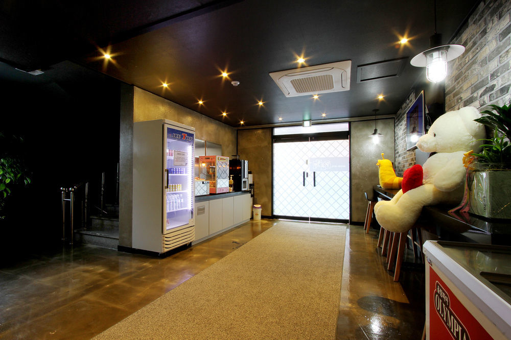 Daejeon Page Hotel Bagian luar foto