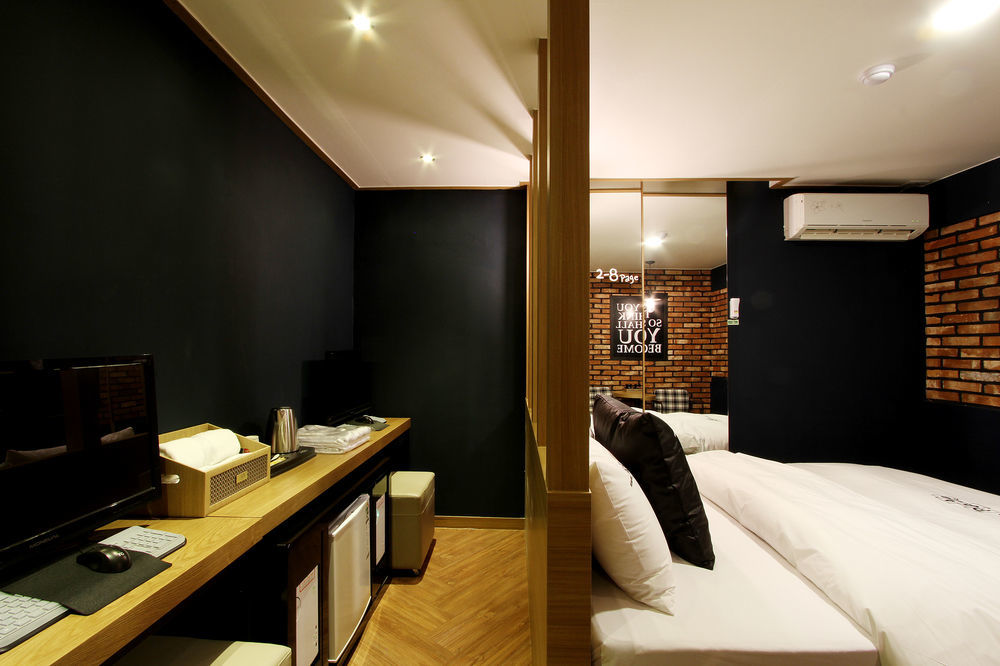 Daejeon Page Hotel Bagian luar foto