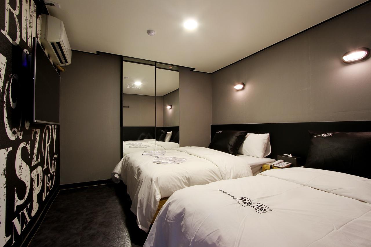 Daejeon Page Hotel Bagian luar foto