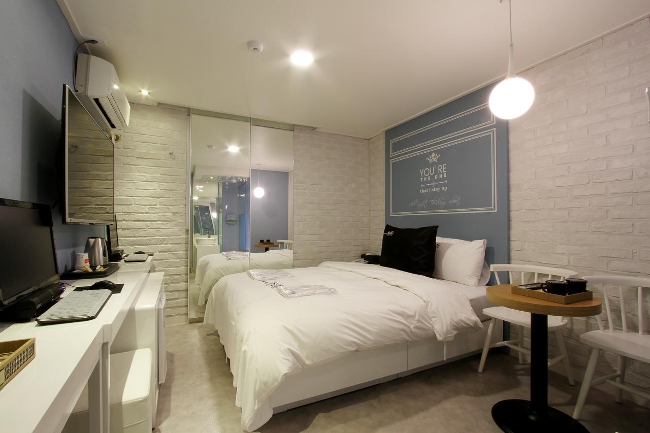 Daejeon Page Hotel Bagian luar foto
