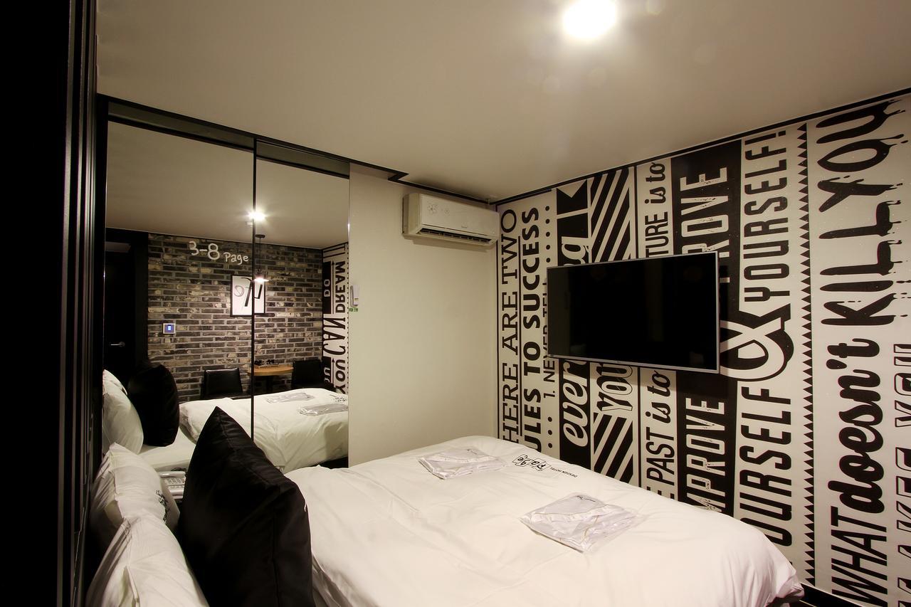 Daejeon Page Hotel Bagian luar foto